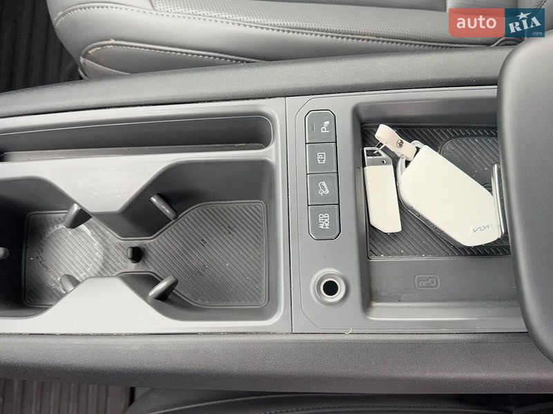 Позашляховик / Кросовер Kia EV9 2024 в Рівному