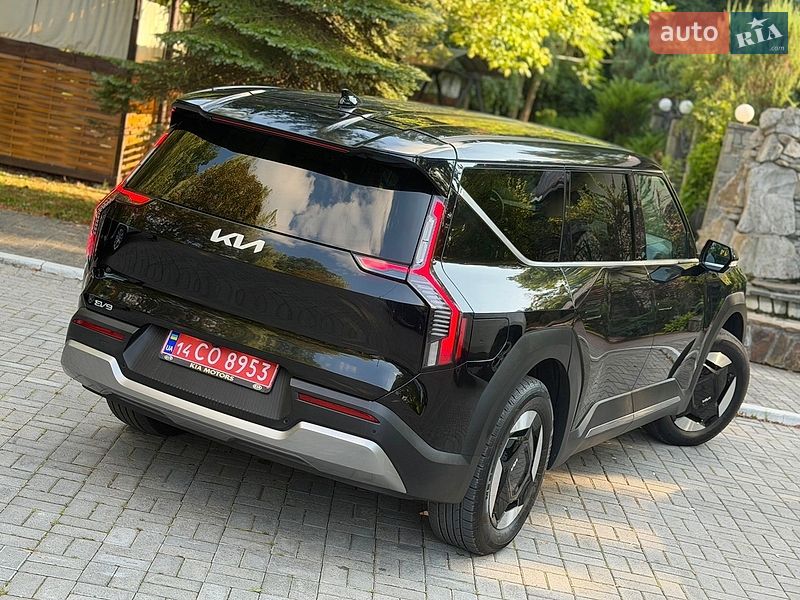 Внедорожник / Кроссовер Kia EV9 2024 в Дрогобыче