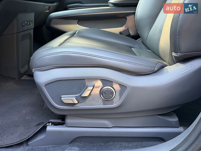 Внедорожник / Кроссовер Kia EV9 2024 в Дрогобыче