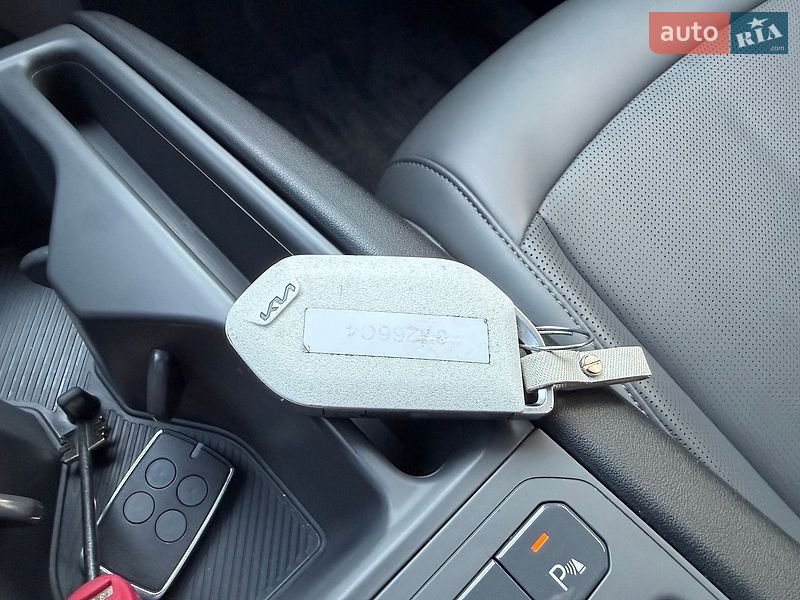 Внедорожник / Кроссовер Kia EV9 2024 в Дрогобыче