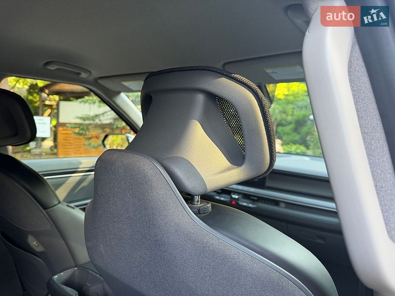 Внедорожник / Кроссовер Kia EV9 2024 в Дрогобыче