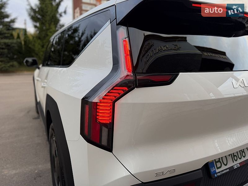 Позашляховик / Кросовер Kia EV9 2023 в Тернополі
