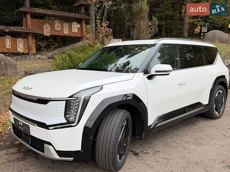Позашляховик / Кросовер Kia EV9 2025 в Бориславі