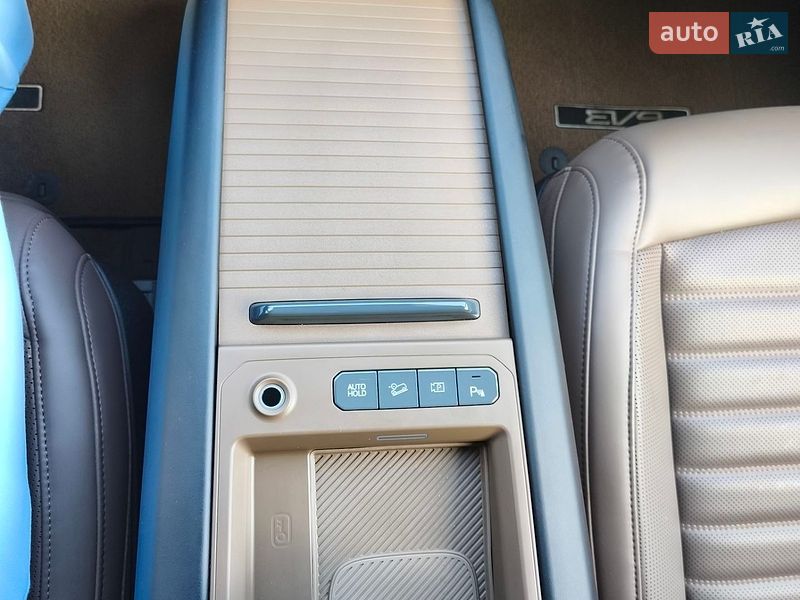 Позашляховик / Кросовер Kia EV9 2024 в Трускавці
