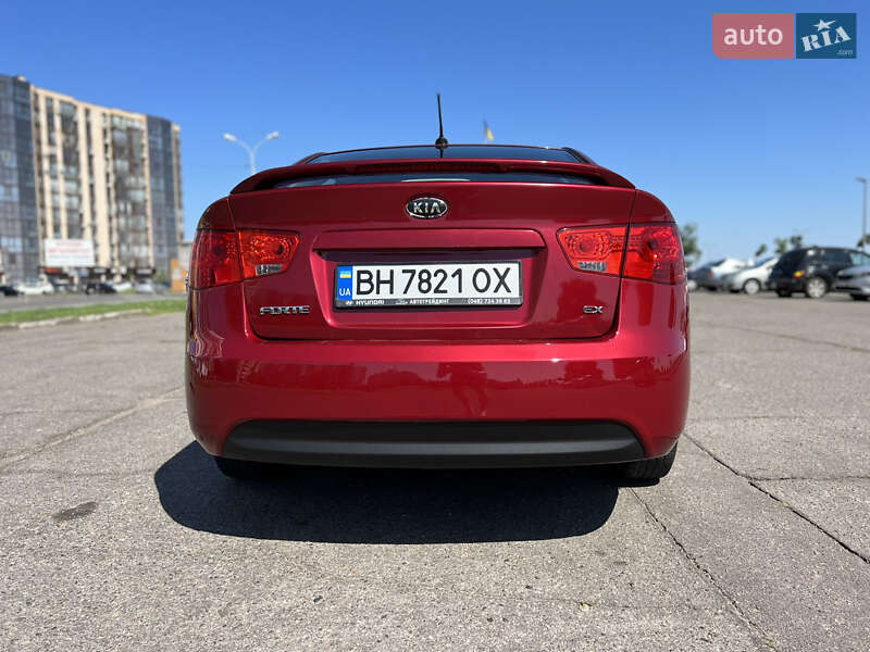 Седан Kia Forte 2010 в Черкассах