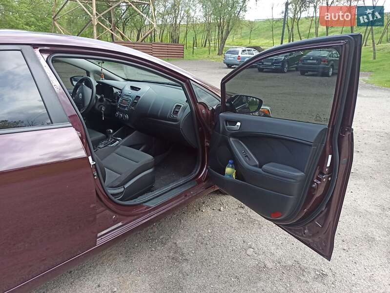 Седан Kia Forte 2016 в Києві