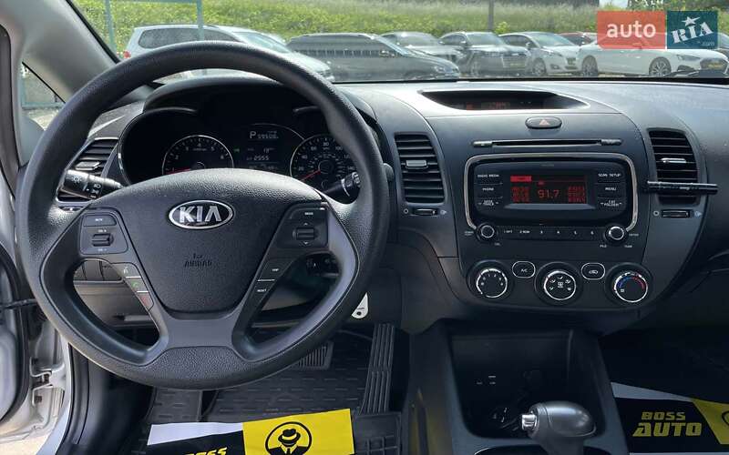 Седан Kia Forte 2017 в Стрые