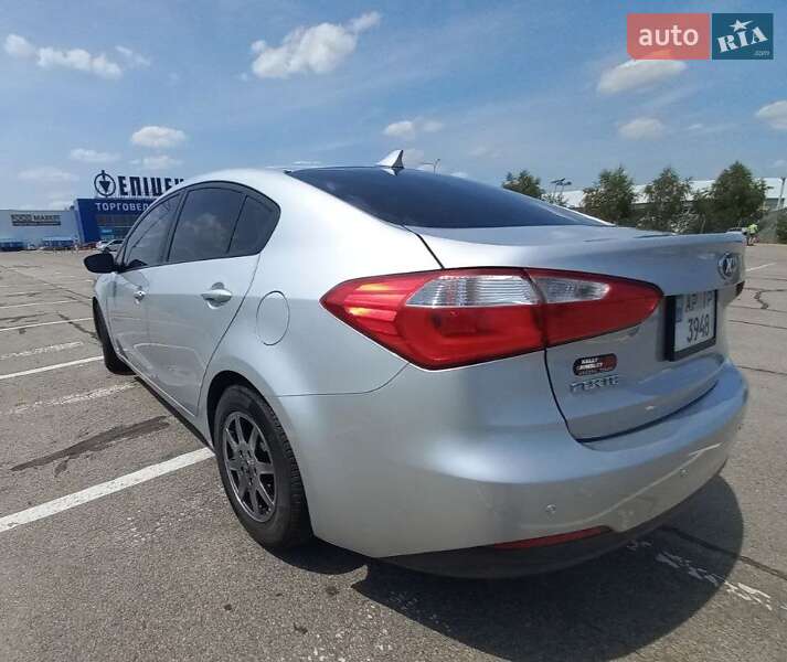 Седан Kia Forte 2016 в Запорожье