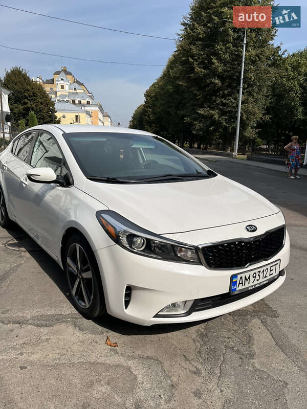 Седан Kia Forte 2016 в Житомире
