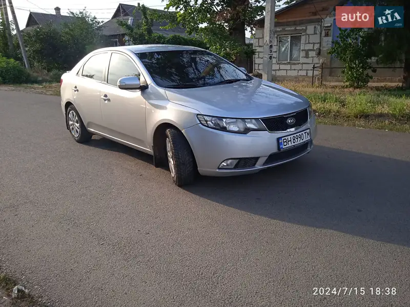 Седан Kia Forte 2009 в 