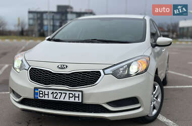 Седан Kia Forte 2015 в Одесі