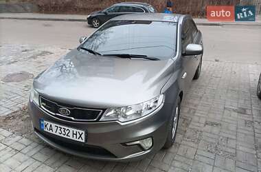 Седан Kia Forte 2010 в Сумах