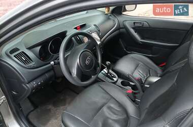 Седан Kia Forte 2010 в Сумах