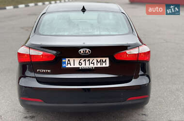 Седан Kia Forte 2015 в Киеве