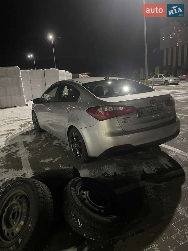 Седан Kia Forte 2015 в Броварах