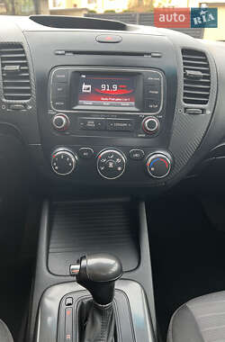 Седан Kia Forte 2013 в 