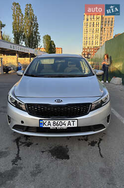 Седан Kia Forte 2016 в Киеве