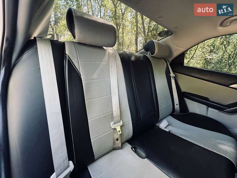 Седан Kia Forte 2012 в Новомосковске