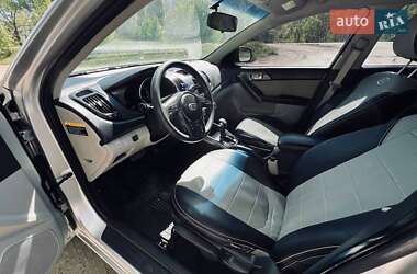 Седан Kia Forte 2012 в 