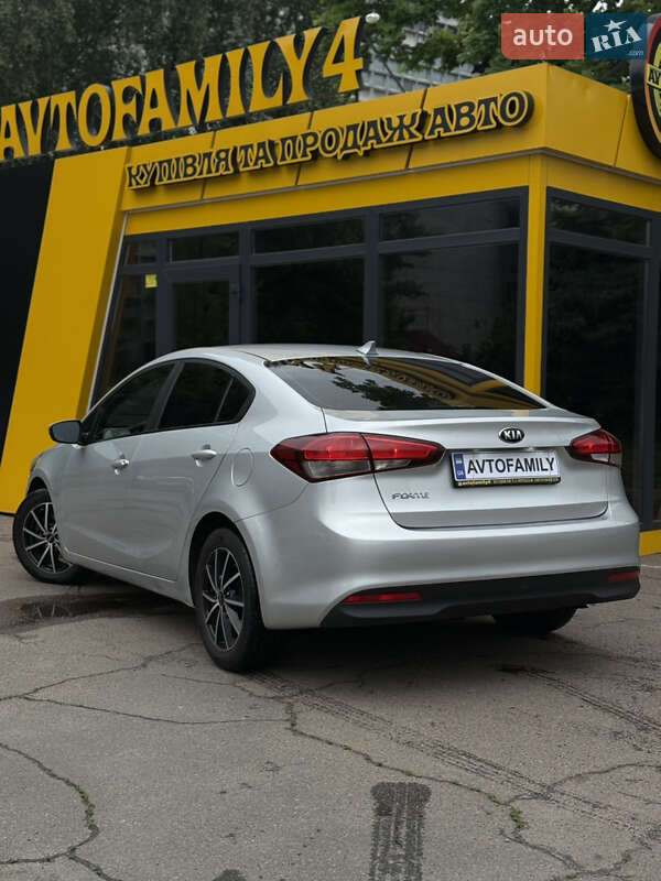Седан Kia Forte 2016 в Киеве