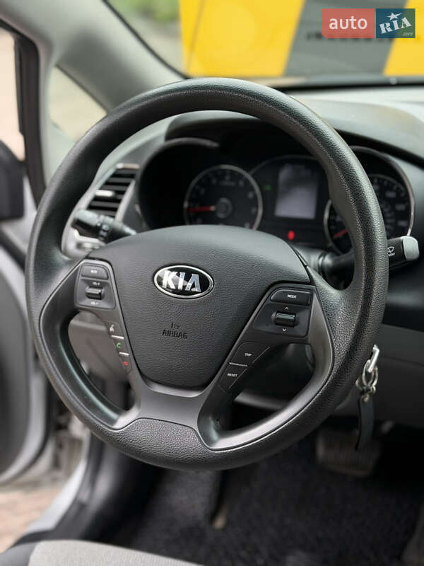 Седан Kia Forte 2016 в Киеве