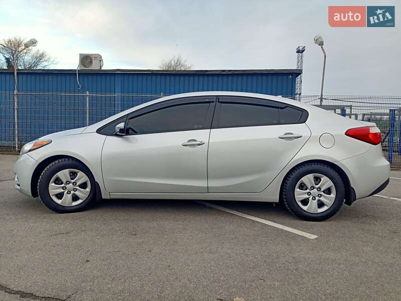 Седан Kia Forte 2015 в Днепре