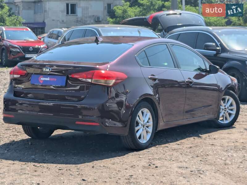 Седан Kia Forte 2016 в Киеве