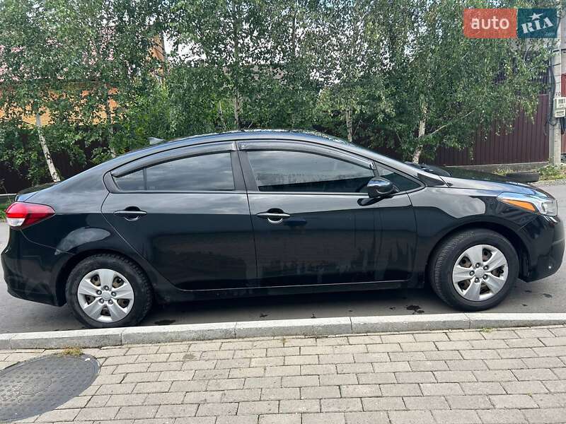 Седан Kia Forte 2016 в Хмельницком
