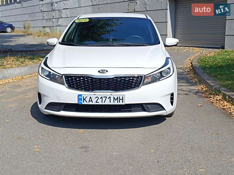 Седан Kia Forte 2016 в Киеве фото 12 Седан Kia Forte 2016 в Киеве