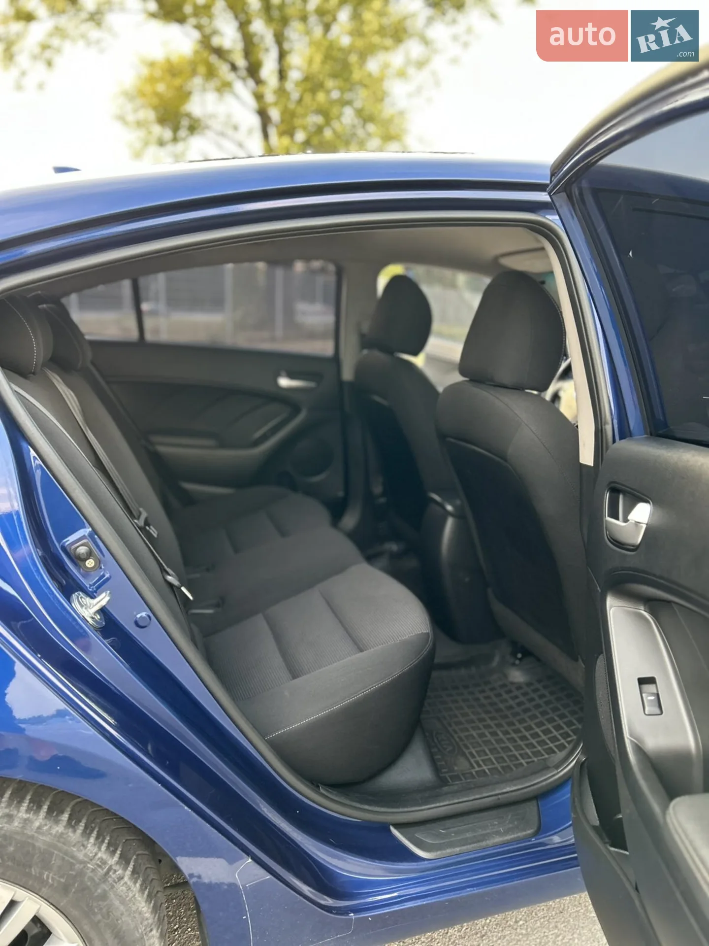 2017 Kia Forte - мініатюра 8
