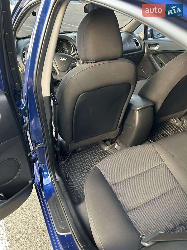 Седан Kia Forte 2017 в Дніпрі