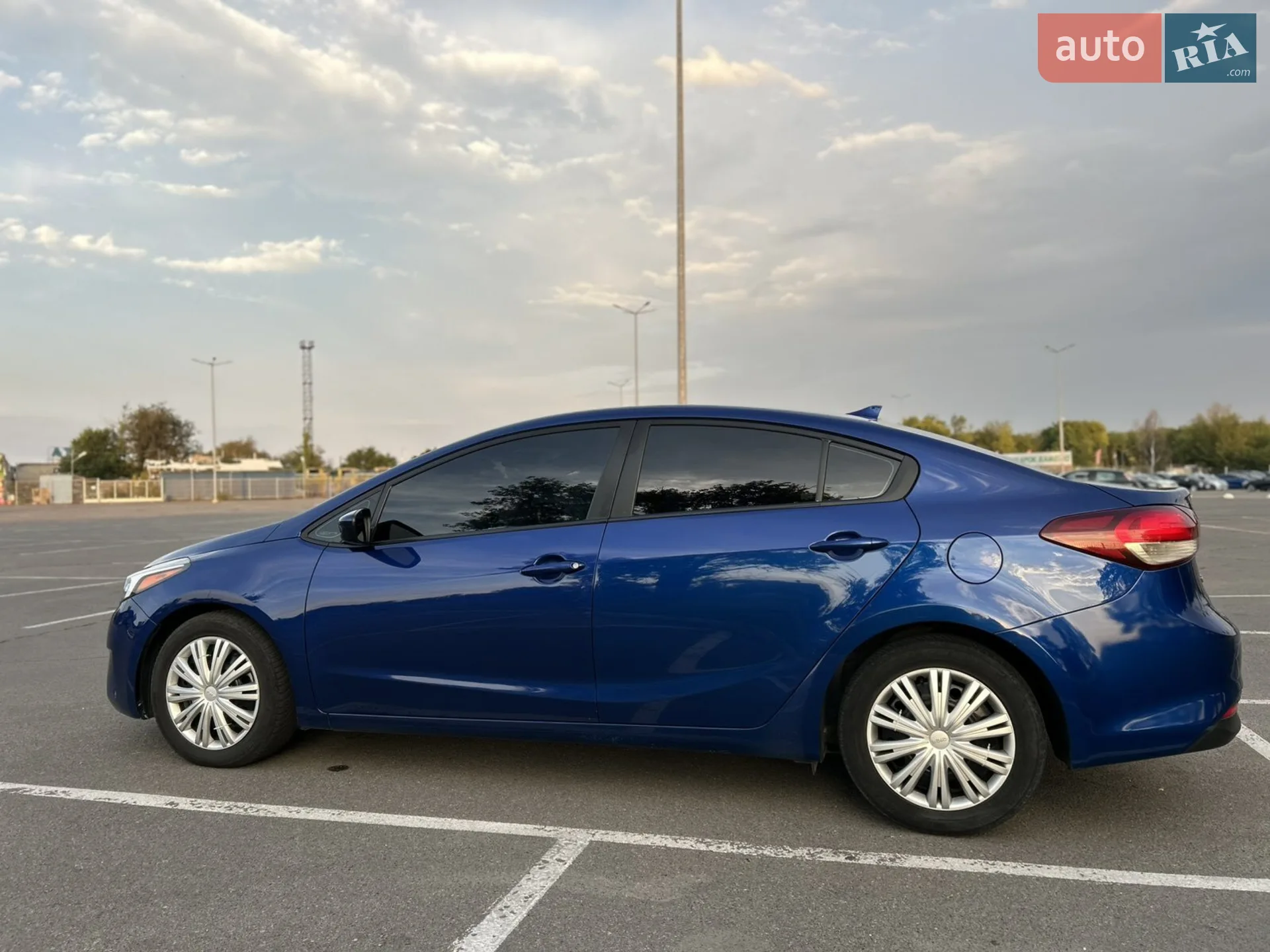 2017 Kia Forte - мініатюра 16