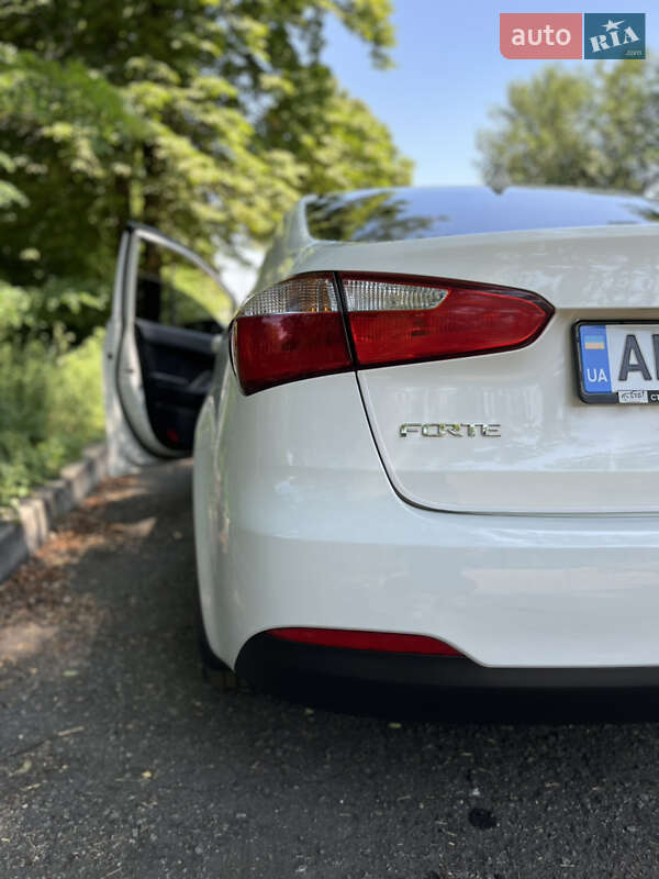 Седан Kia Forte 2015 в Першотравенске
