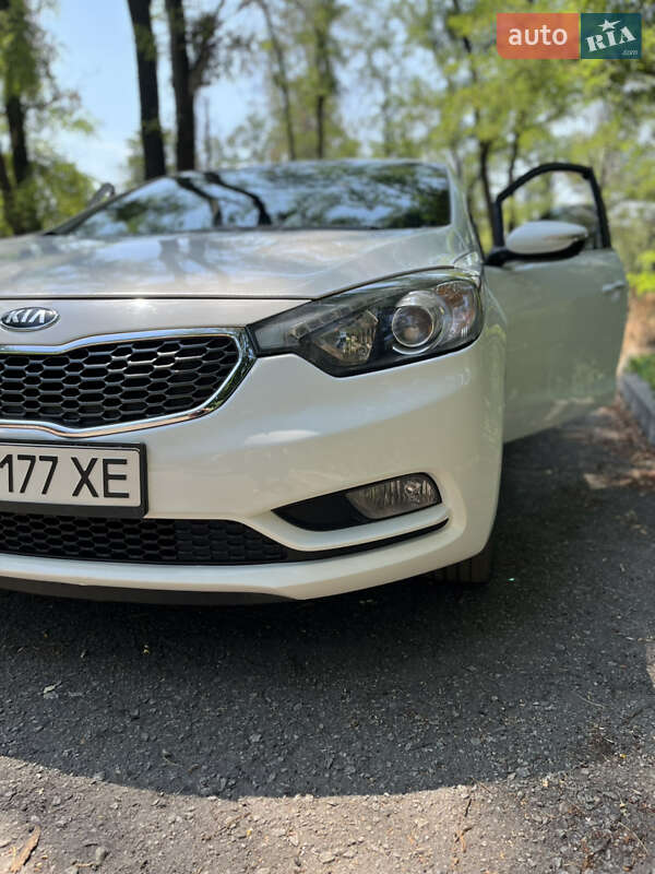 Седан Kia Forte 2015 в Першотравенске