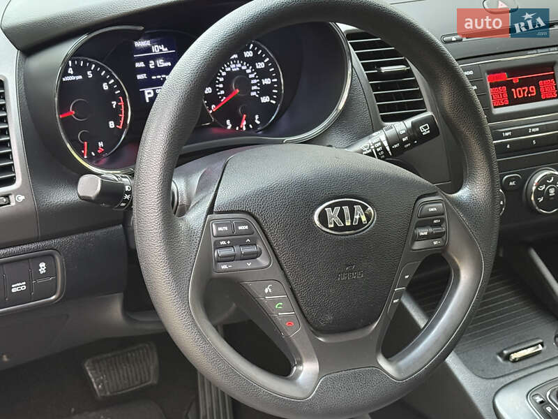 Хэтчбек Kia Forte 2016 в Киеве фото 12 Хэтчбек Kia Forte 2016 в Киеве
