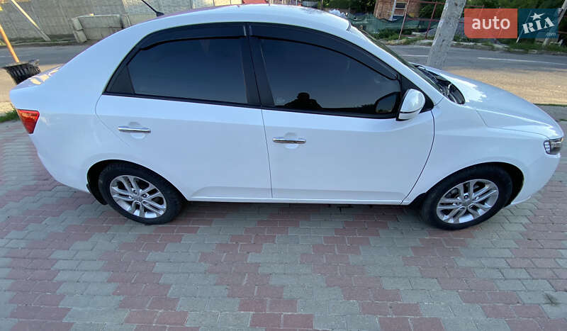 Седан Kia Forte 2012 в Чернівцях фото 3 Седан Kia Forte 2012 в Чернівцях