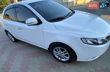 Седан Kia Forte 2012 в 