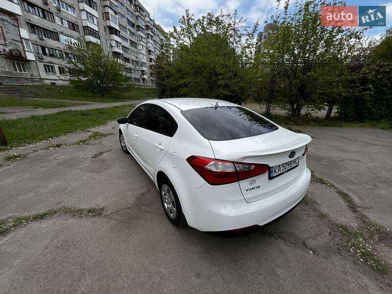 Седан Kia Forte 2016 в Киеве