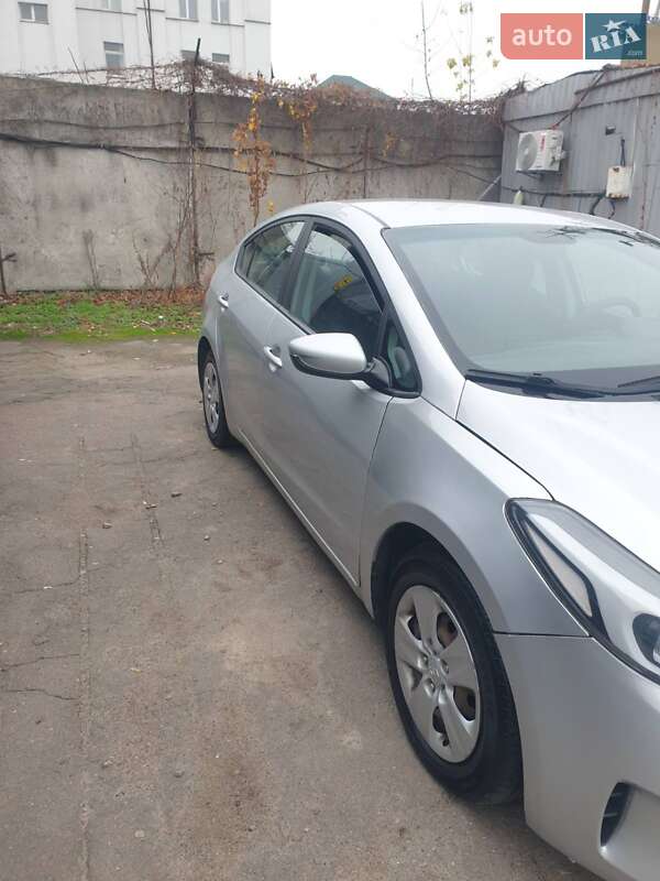 Седан Kia Forte 2016 в Киеве фото 3 Седан Kia Forte 2016 в Киеве