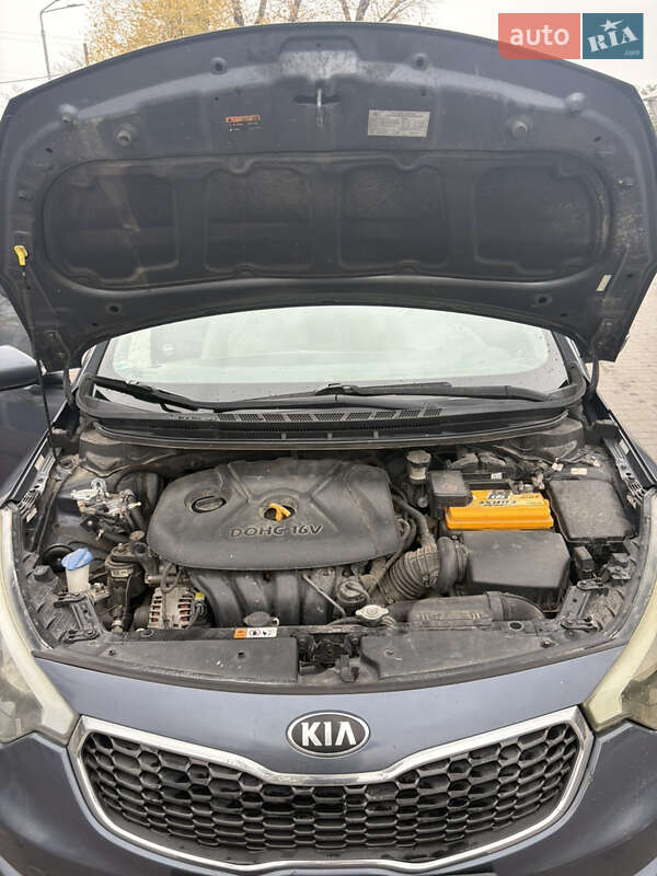 Седан Kia Forte 2015 в Днепре фото 4 Седан Kia Forte 2015 в Днепре