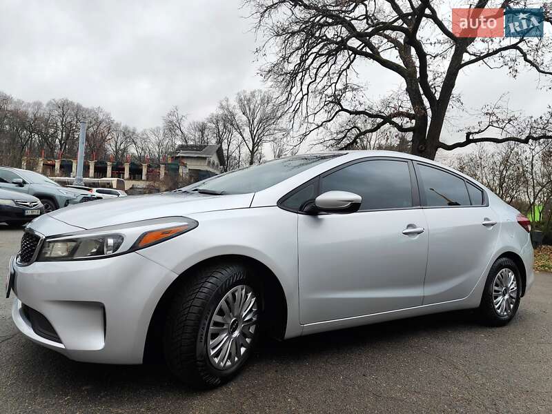 Седан Kia Forte 2016 в Киеве
