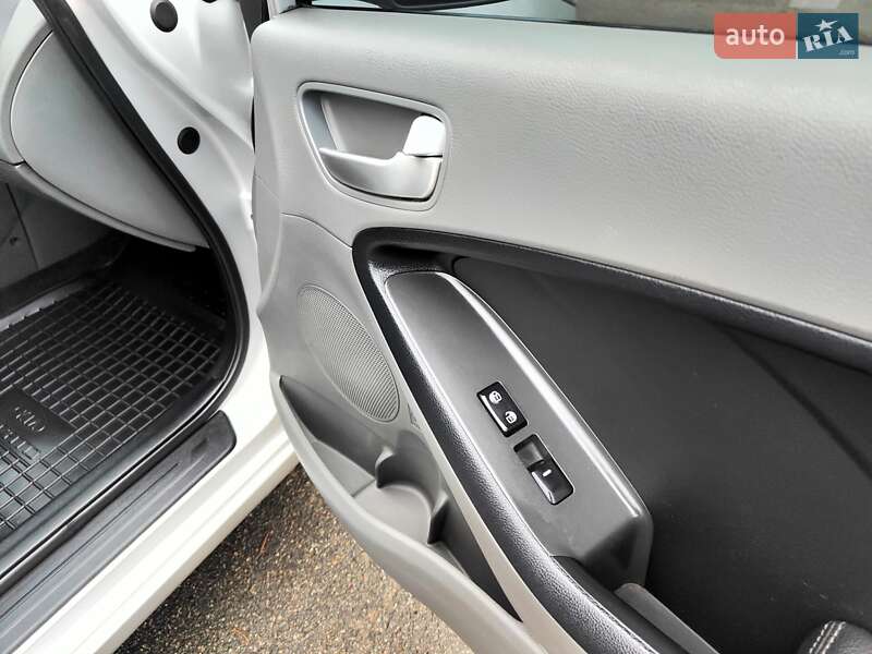 Седан Kia Forte 2016 в Киеве