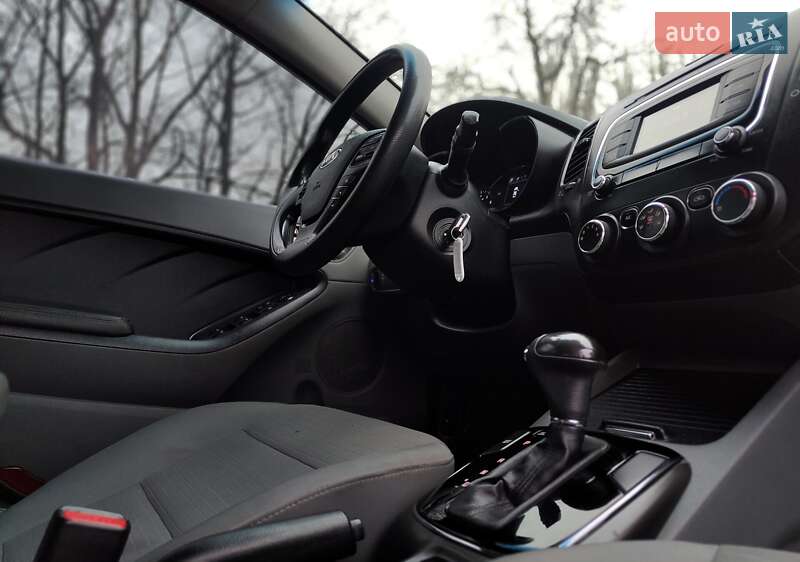 Седан Kia Forte 2016 в Киеве