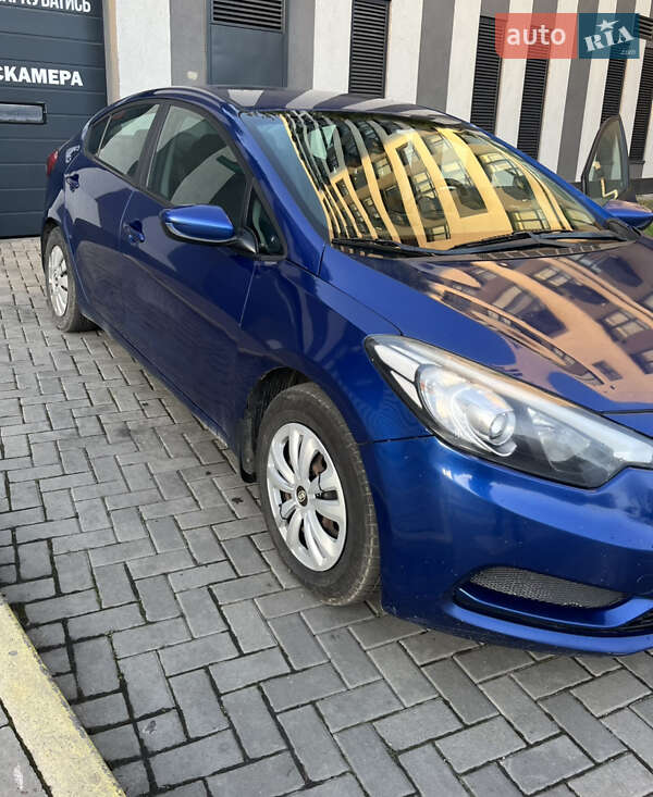Седан Kia Forte 2016 в Львове