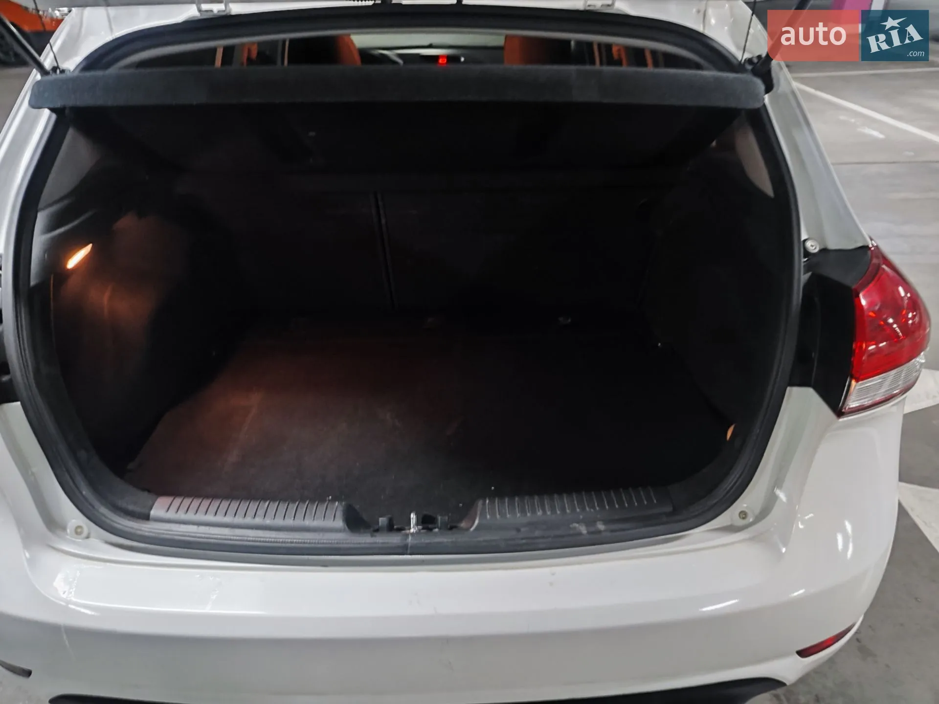 2016 Kia Forte - мініатюра 11
