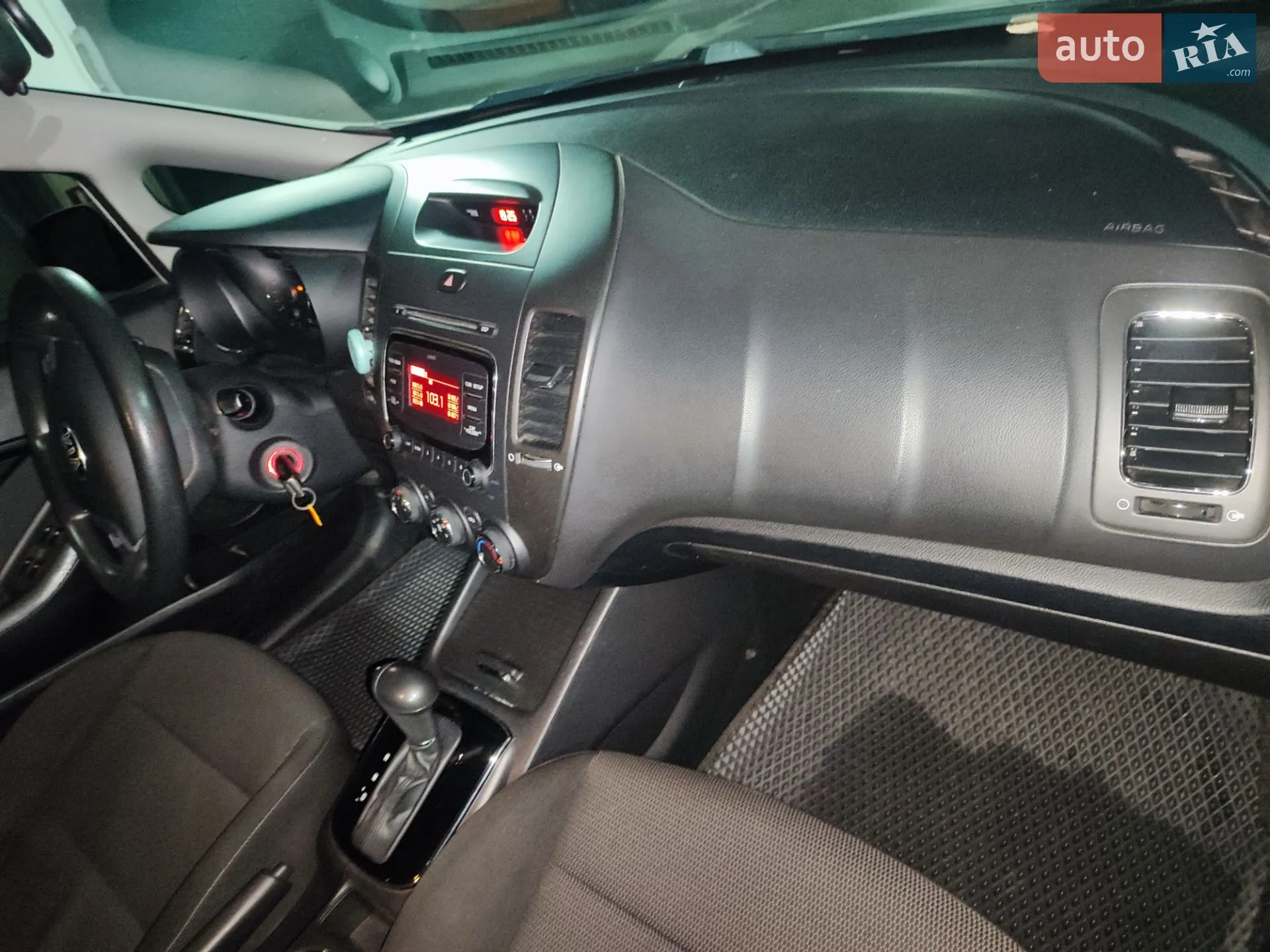 2016 Kia Forte - мініатюра 19