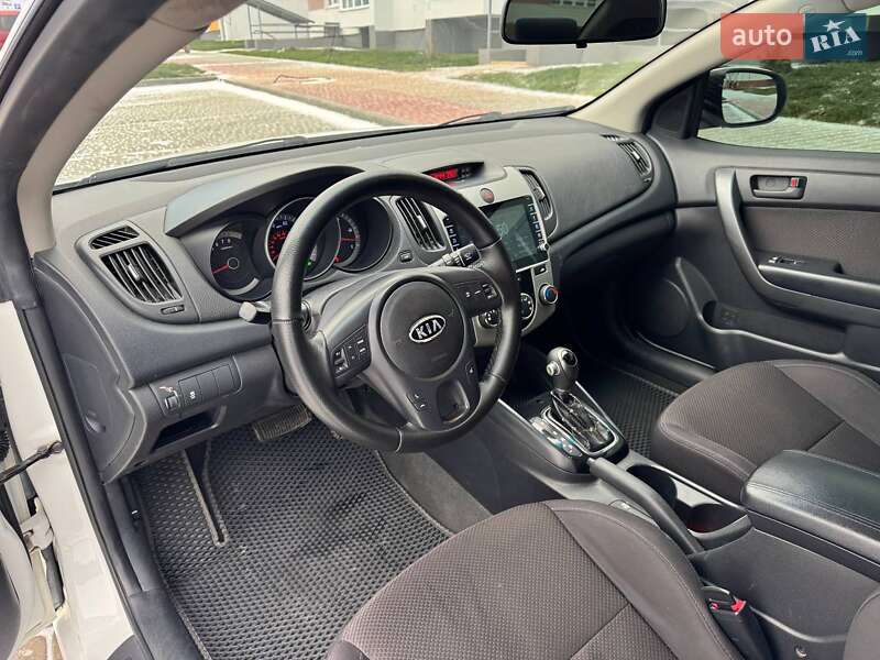 Купе Kia Forte 2011 в Виннице фото 38 Купе Kia Forte 2011 в Виннице