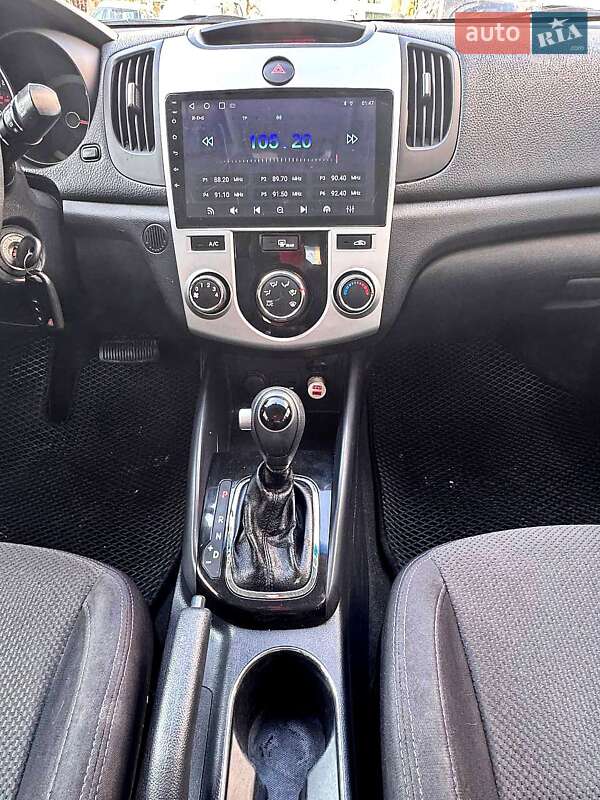 Купе Kia Forte 2011 в Харькове