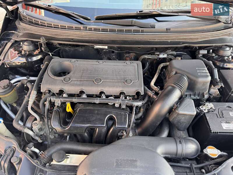 Купе Kia Forte 2011 в Харькове