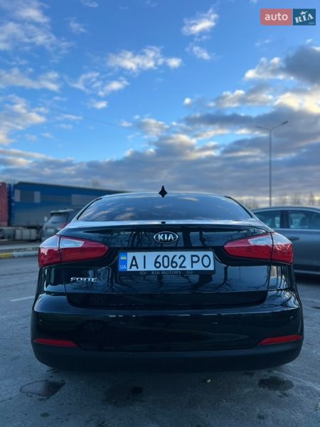 Седан Kia Forte 2015 в Киеве